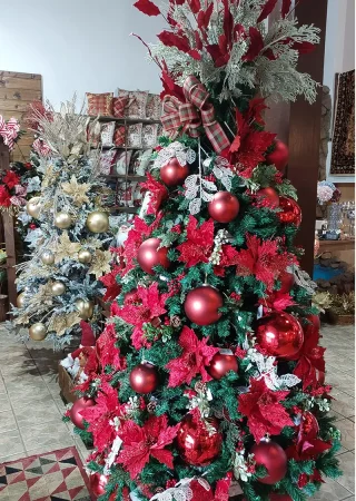 Pinheirinhos de Natal em Gramado e Canela - Trevo Decorações